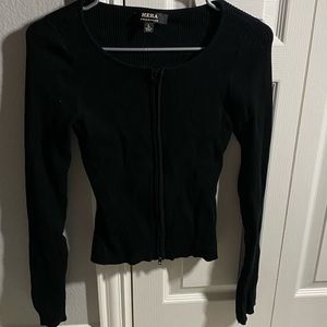 Black Long Sleeve Zip Up Crop Top